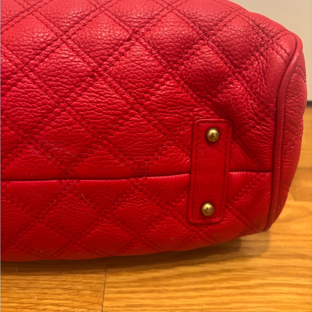 Marc Jacobs Stam Red Quilted Handbag - Picture 11 of 15